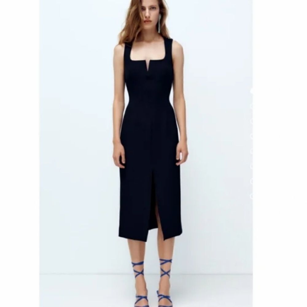 Zara  SLIM Black DRESS WITH SQUARE NECKLINE Sz-Small